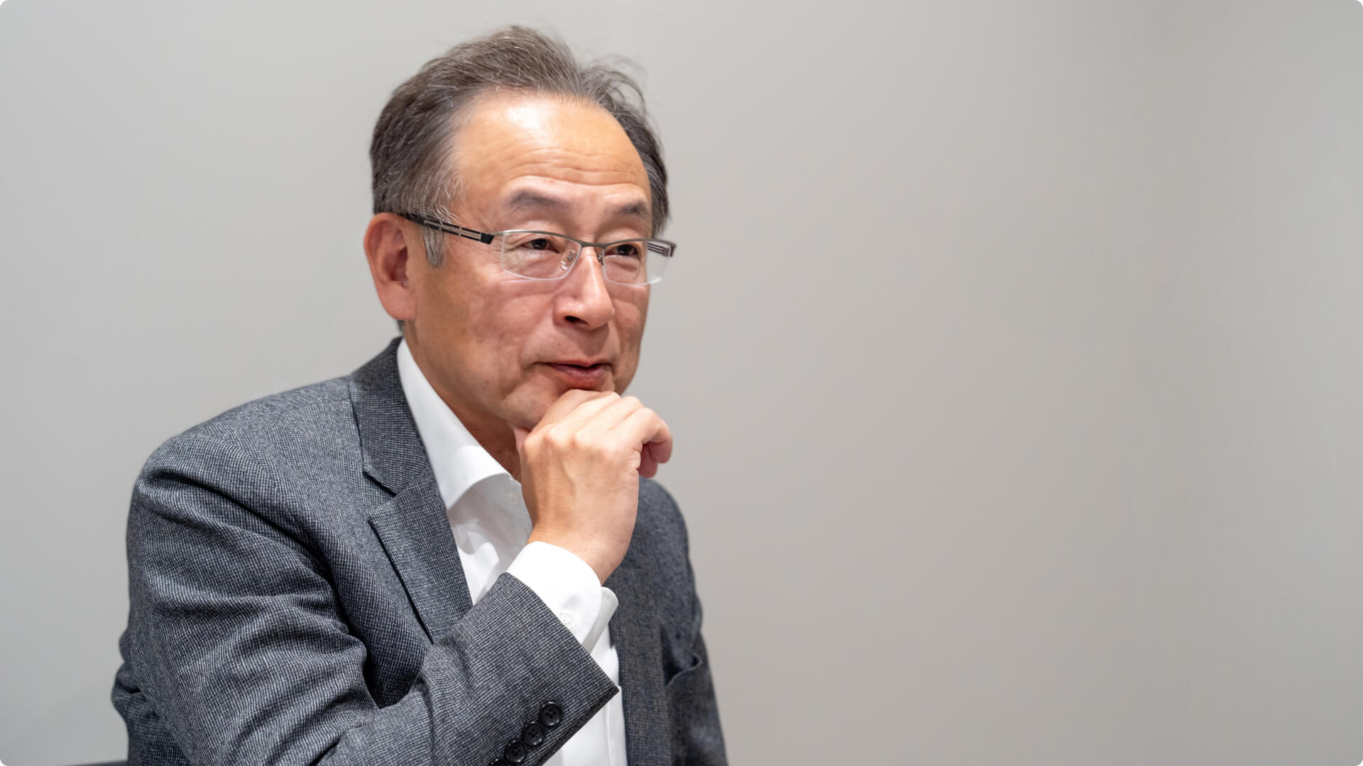 考えながら話す渡辺CEO