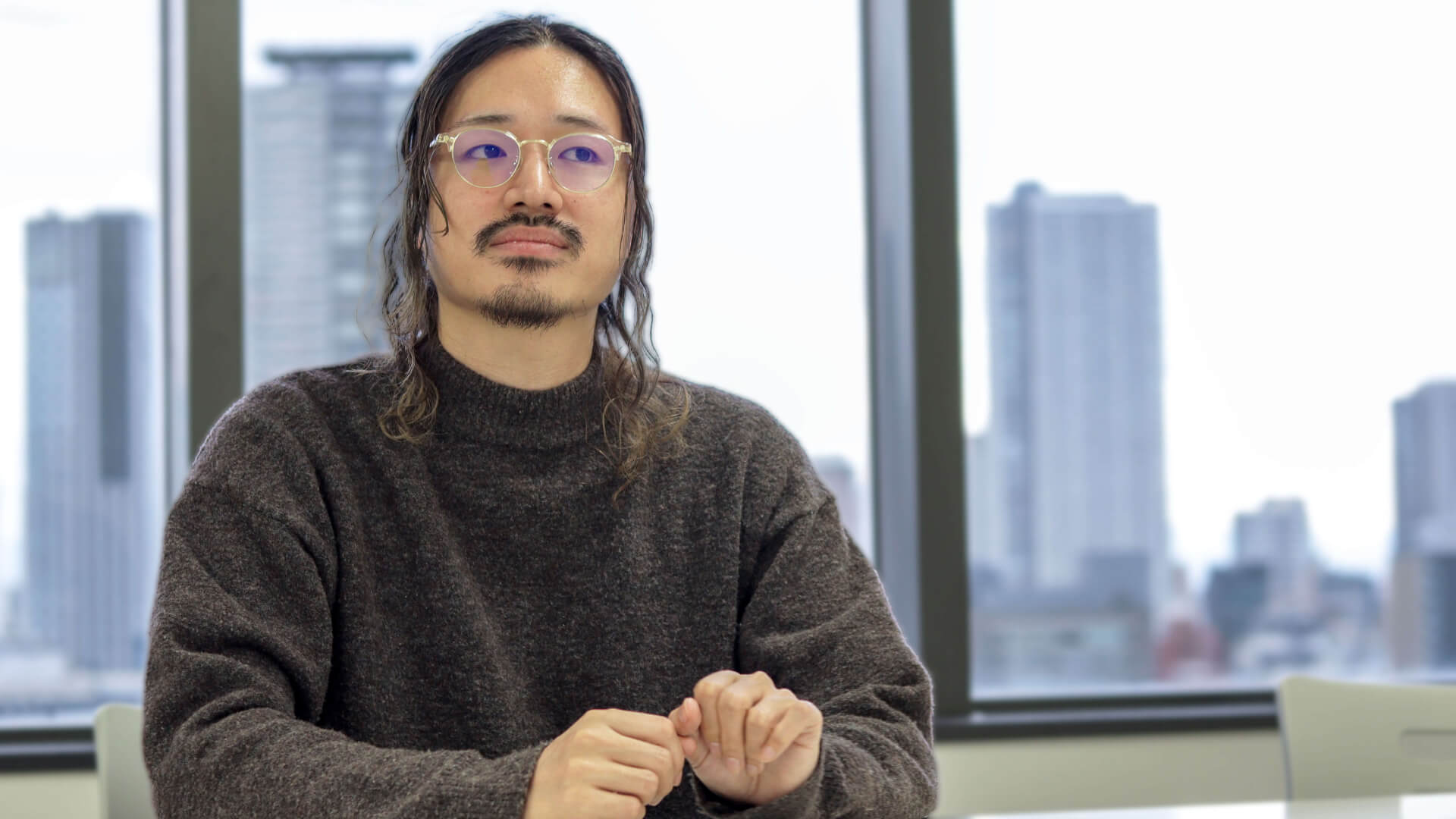 チームについて語る西田