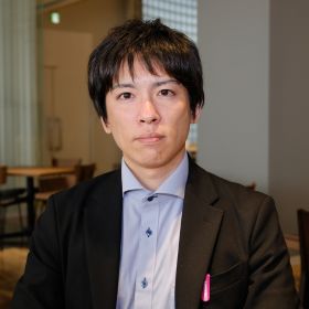 グローバル開発本部 コネクテッドビジネス部 サービスビジネス課 第2グループ犬飼 一之 様