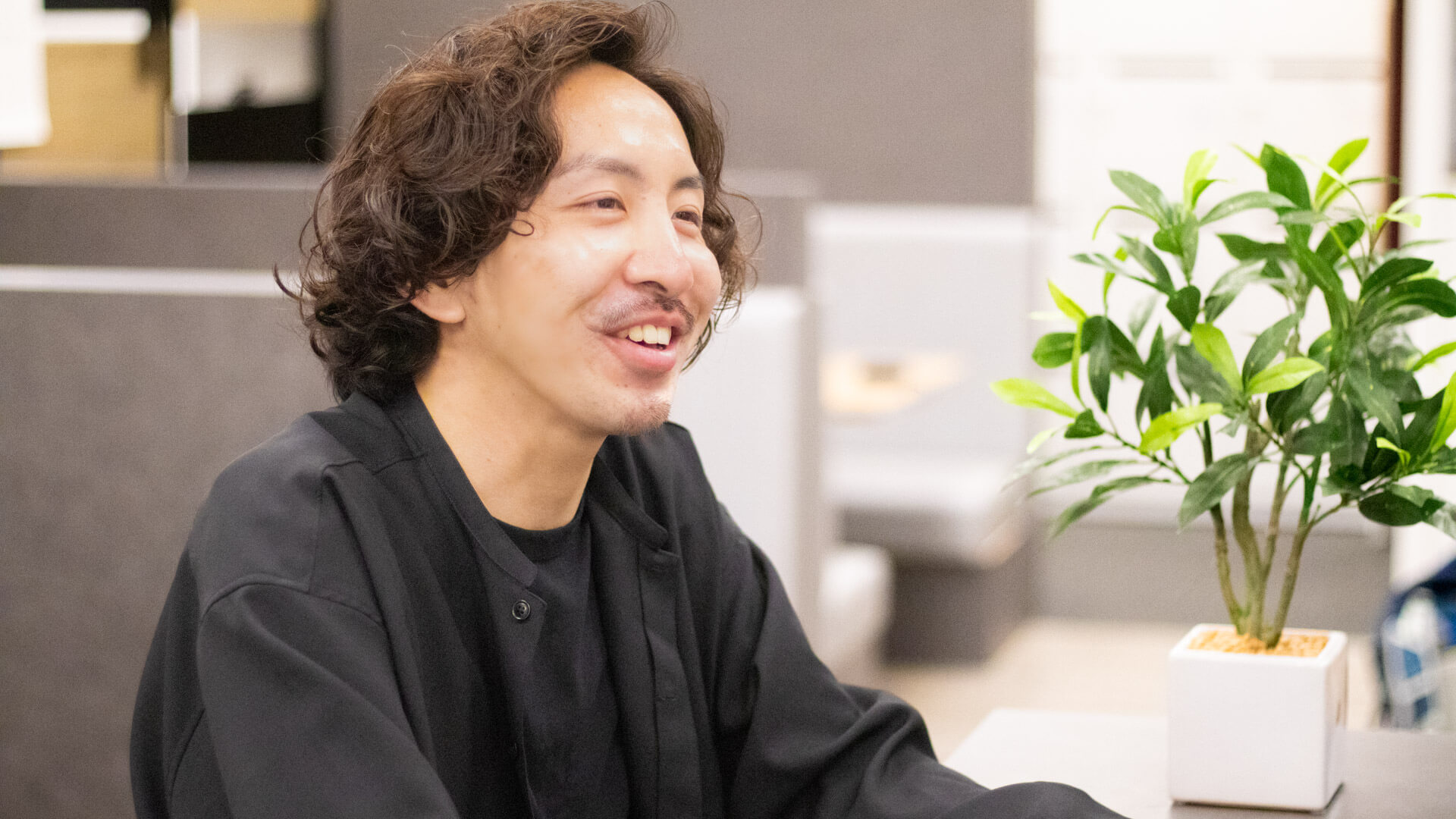久保 仁詩